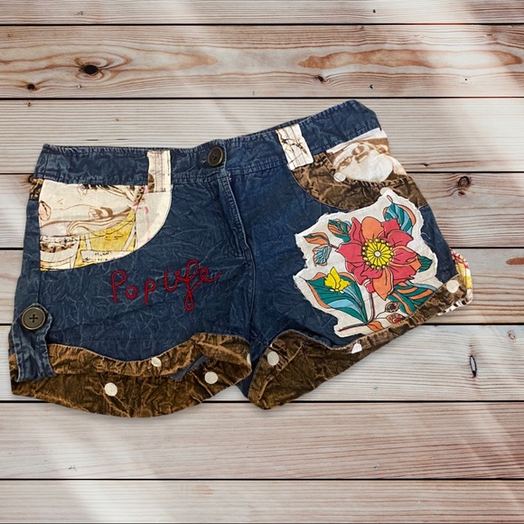 Savage Culture Pants - Vintage Women's Savage Culture Patchwork Shorts with Designs No Flaws Size Small